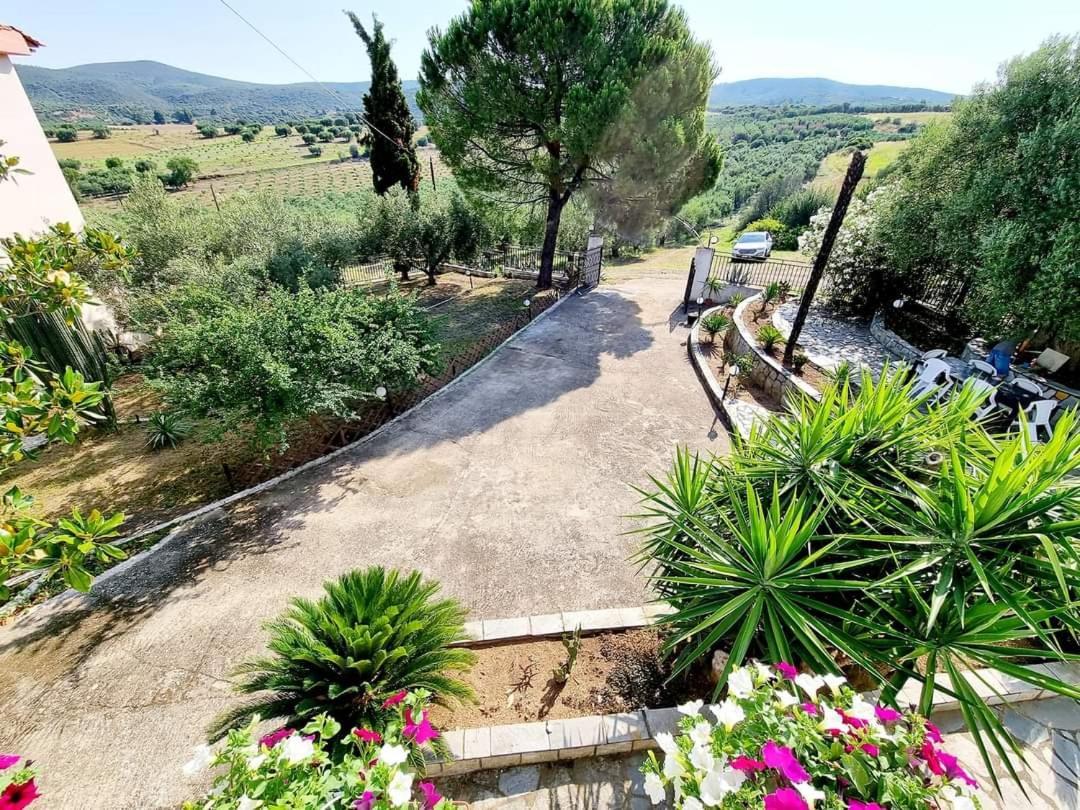 Villa Milenitta Vatopédhion エクステリア 写真